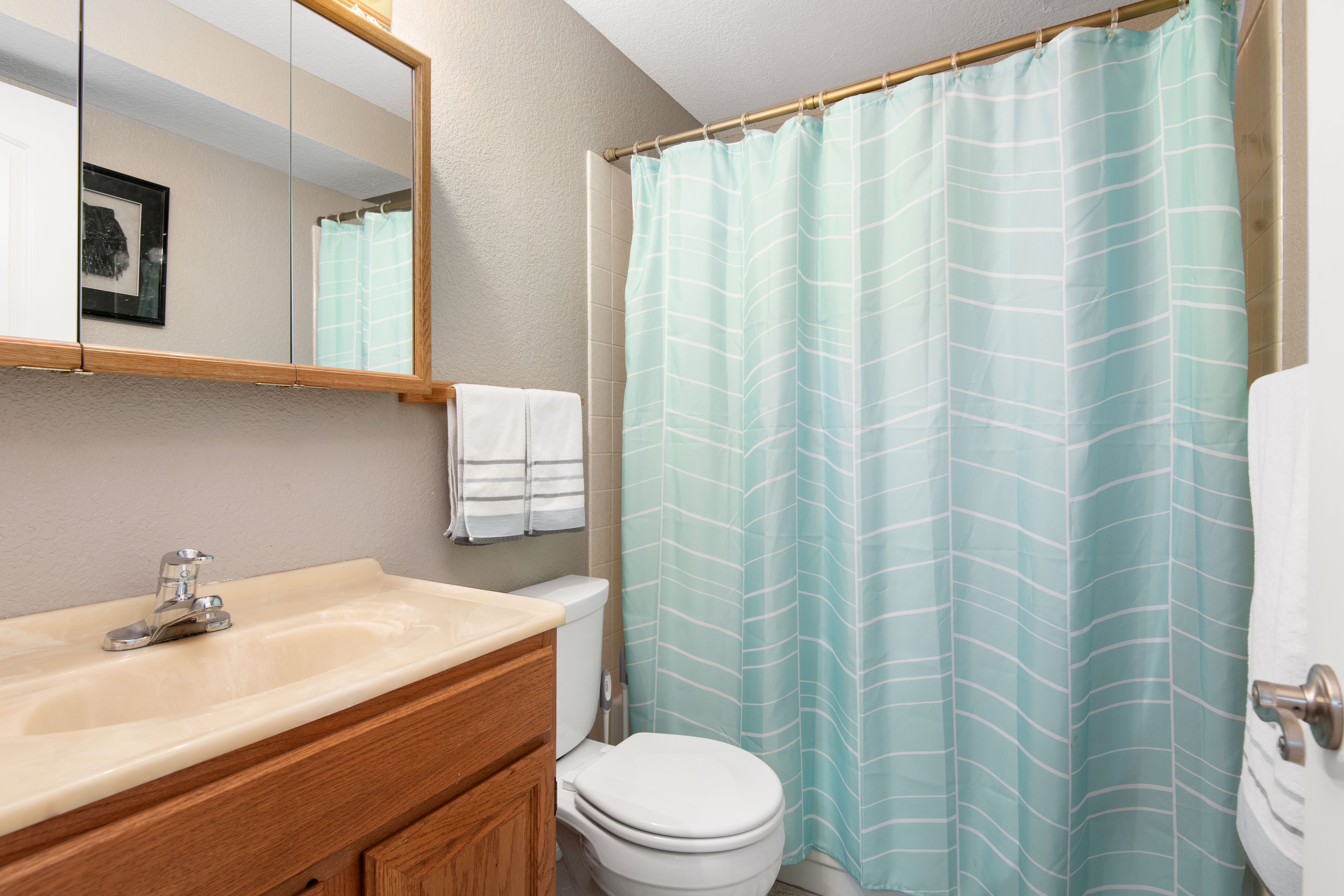  Property with a POOL and room for a shop - 物件實景