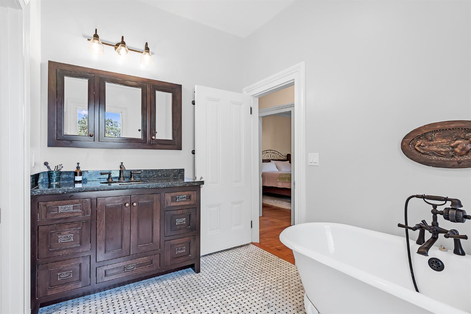 Placerville, California, 95667, United States, 4 Bedrooms Bedrooms, ,2 BathroomsBathrooms,Residential,For Sale,1978862