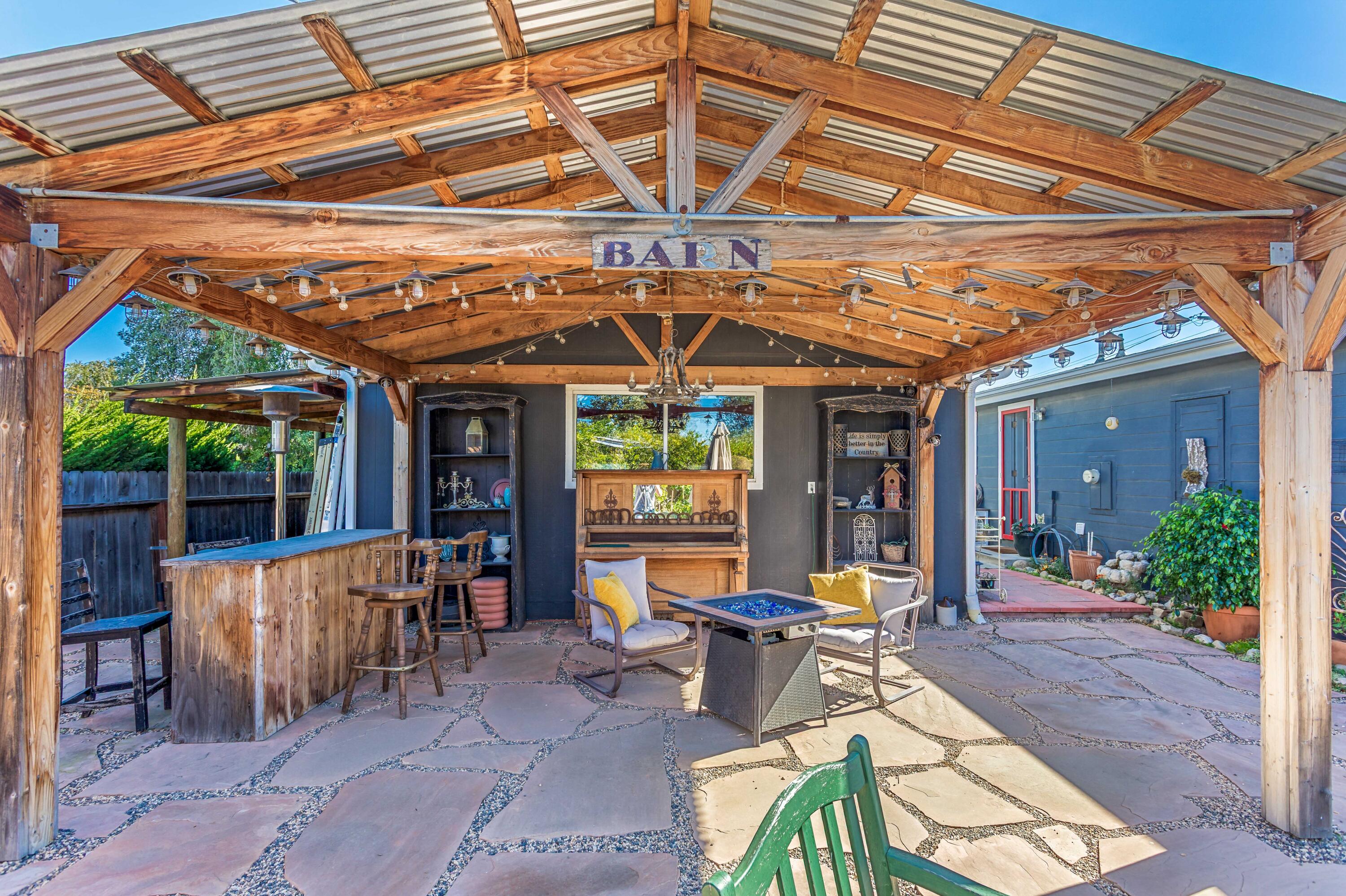 Los Alamos, California, 93440, United States, 3 Bedrooms Bedrooms, ,2 BathroomsBathrooms,Residential,For Sale,1985717