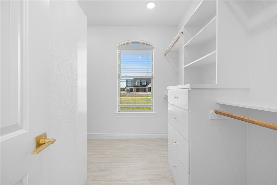 Bryan, Texas, 77808, United States, 3 Bedrooms Bedrooms, ,3 BathroomsBathrooms,Residential,For Sale,1984119