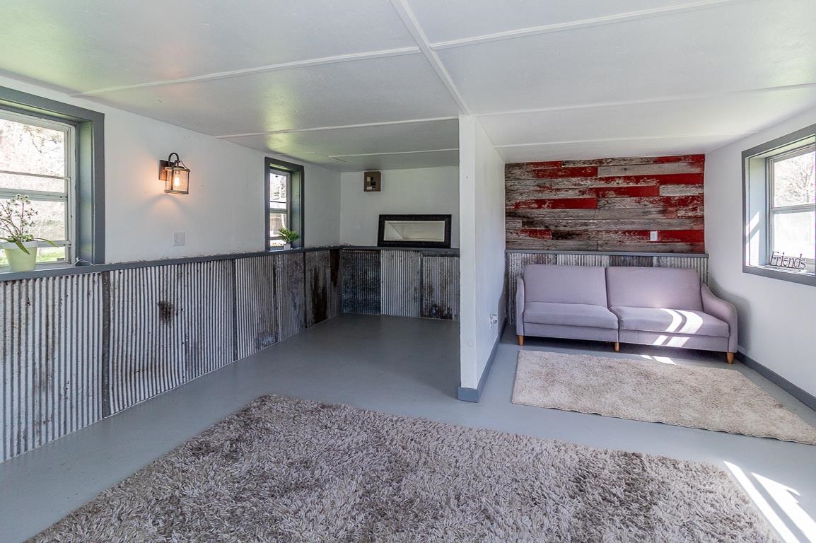 New London, Wisconsin, 54961-8021, United States, 4 Bedrooms Bedrooms, ,2 BathroomsBathrooms,Residential,For Sale,2008203