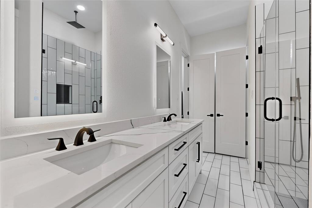 Dallas, Texas, 75223, United States, 6 Bedrooms Bedrooms, ,6 BathroomsBathrooms,Residential,For Sale,1993905