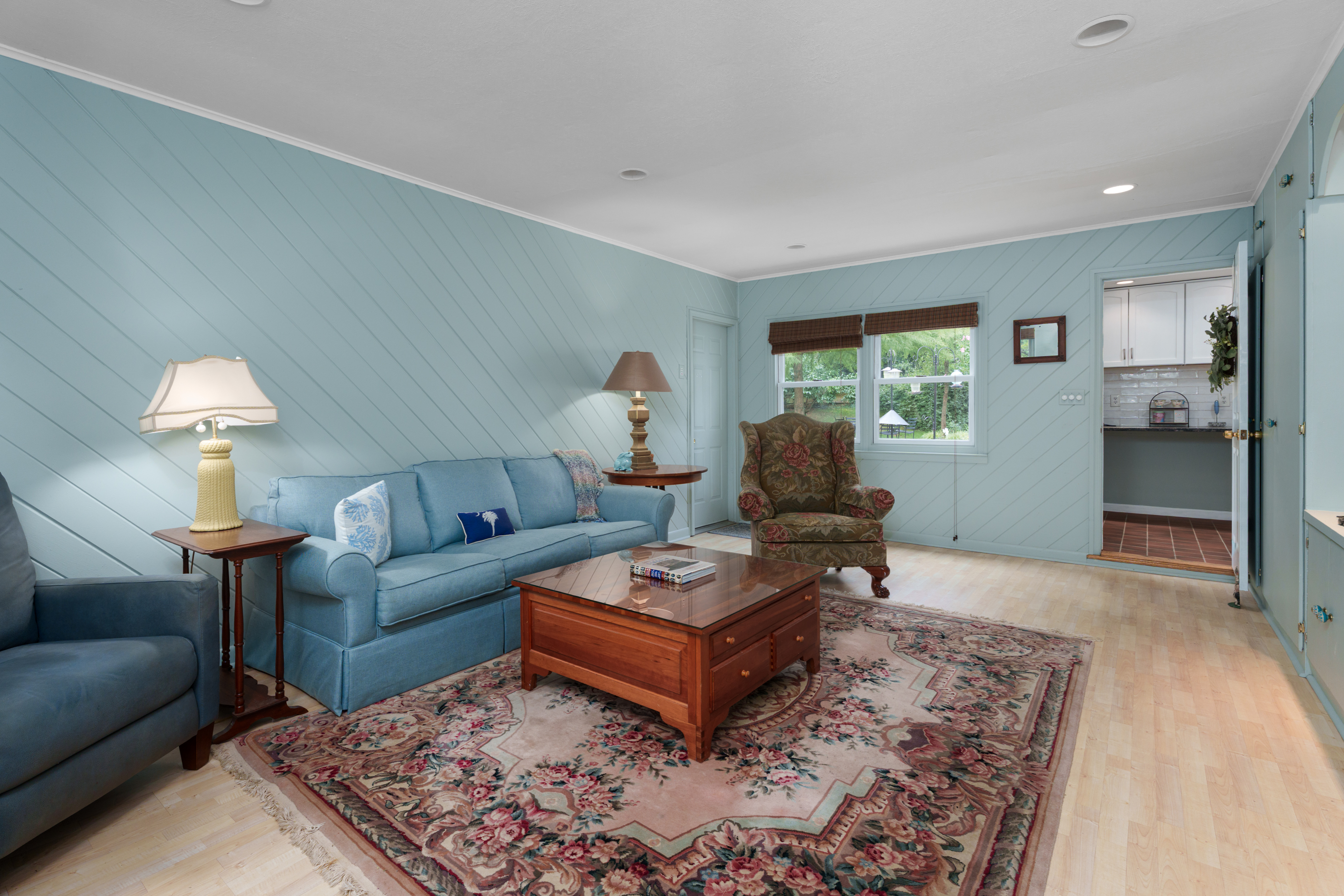  Classic Colonial Charm with a Fresh, Modern Perspective - 物件實景