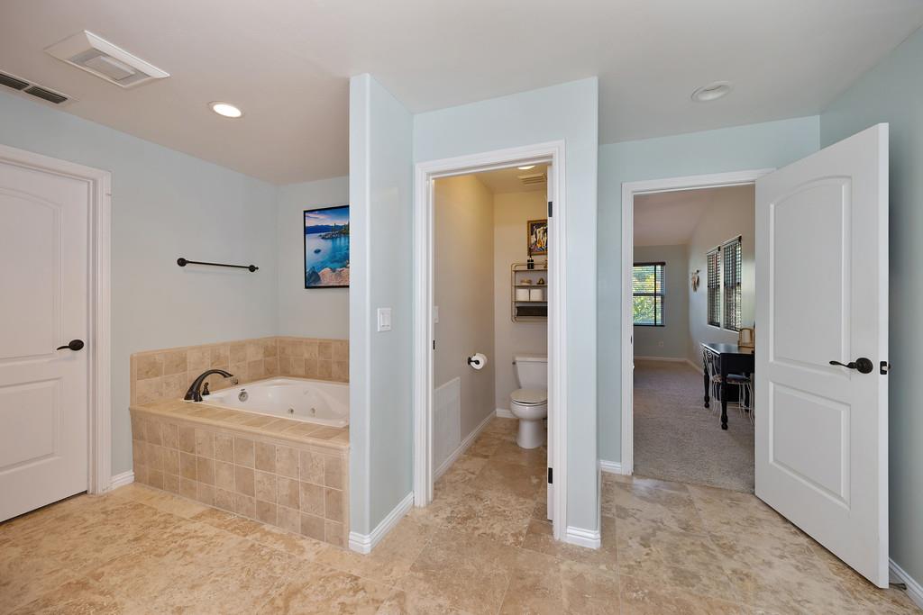 Sacramento, California, 95818, United States, 3 Bedrooms Bedrooms, ,3 BathroomsBathrooms,Residential,For Sale,1954862