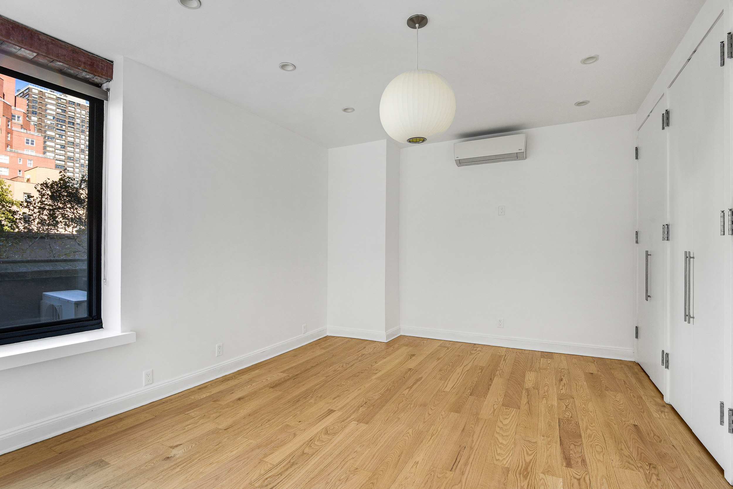  248 East 31st Street - 物件實景