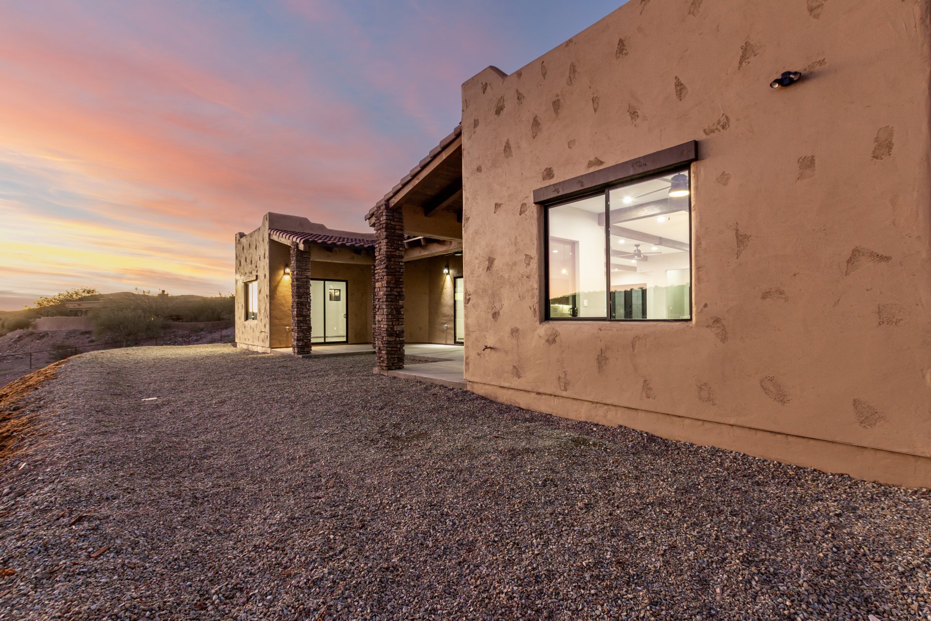 Wickenburg, Arizona, 85390, United States, 4 Bedrooms Bedrooms, ,3 BathroomsBathrooms,Residential,For Sale,2000369