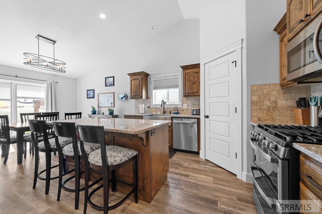 IDAHO FALLS, Idaho, 83402, United States, 6 Bedrooms Bedrooms, ,3 BathroomsBathrooms,Residential,For Sale,1980843