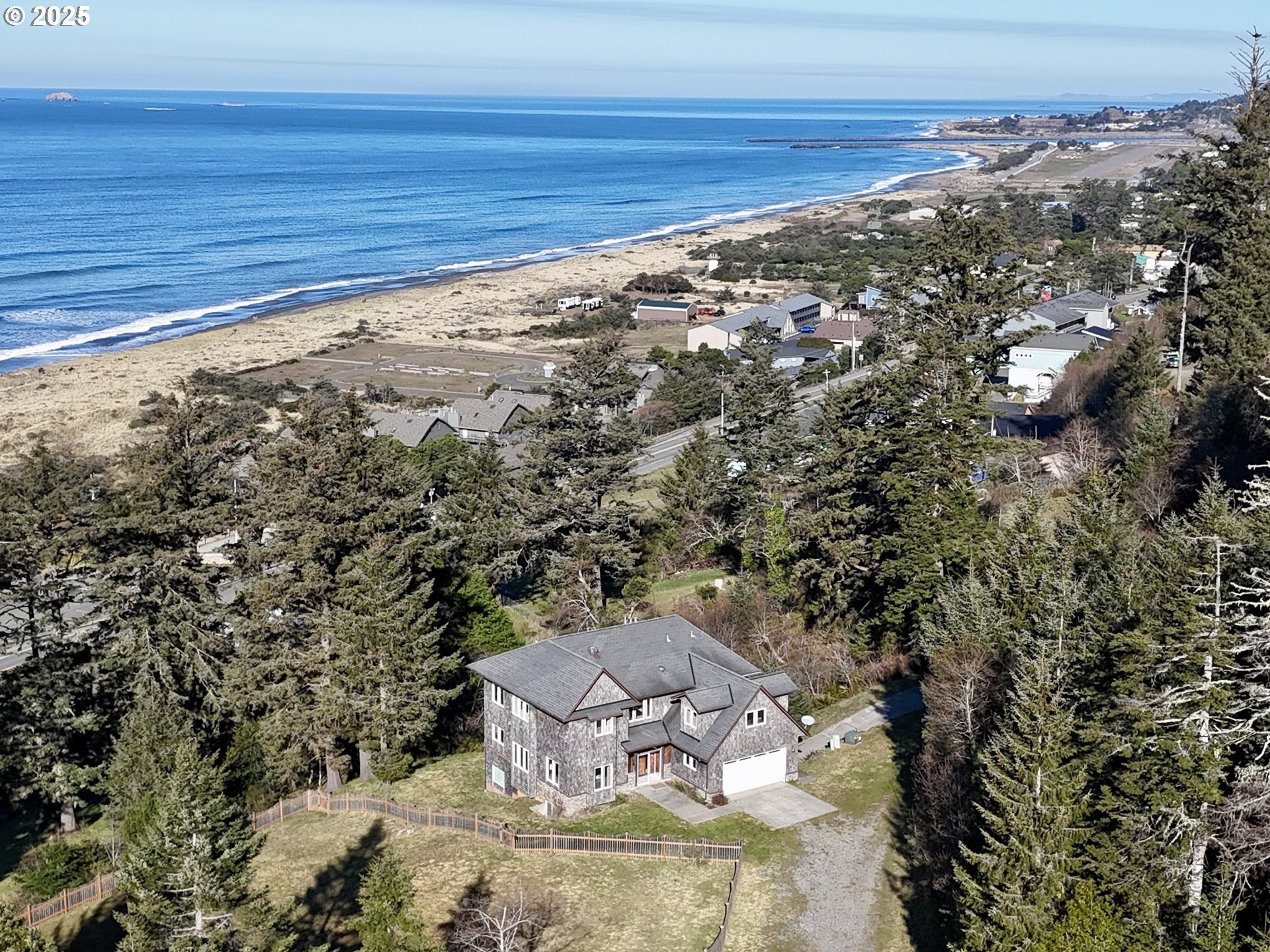 Gold Beach, Oregon, 97444, United States, 6 Bedrooms Bedrooms, ,4 BathroomsBathrooms,Residential,For Sale,1982299