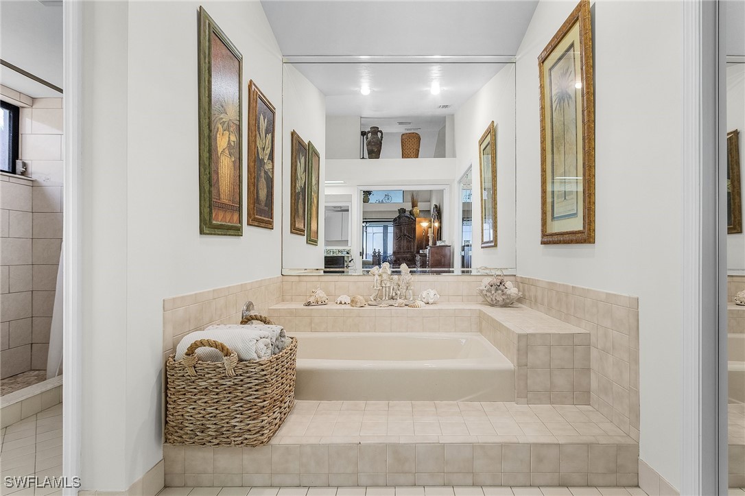 Cape Coral, Florida, 33904, United States, 5 Bedrooms Bedrooms, ,5 BathroomsBathrooms,Residential,For Sale,1798267