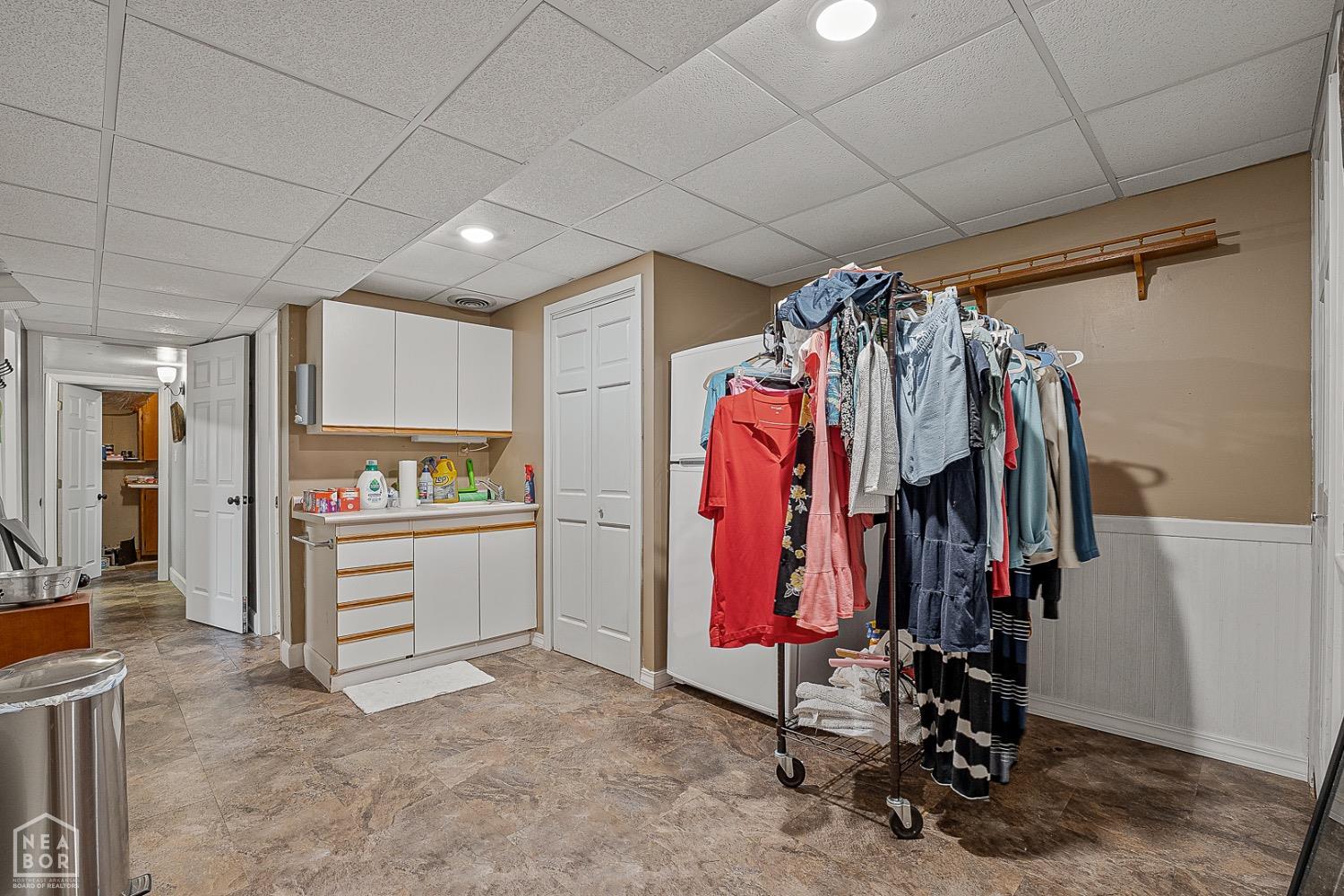 Cherokee Village, Arkansas, 72529, United States, 6 Bedrooms Bedrooms, ,3 BathroomsBathrooms,Residential,For Sale,1983477