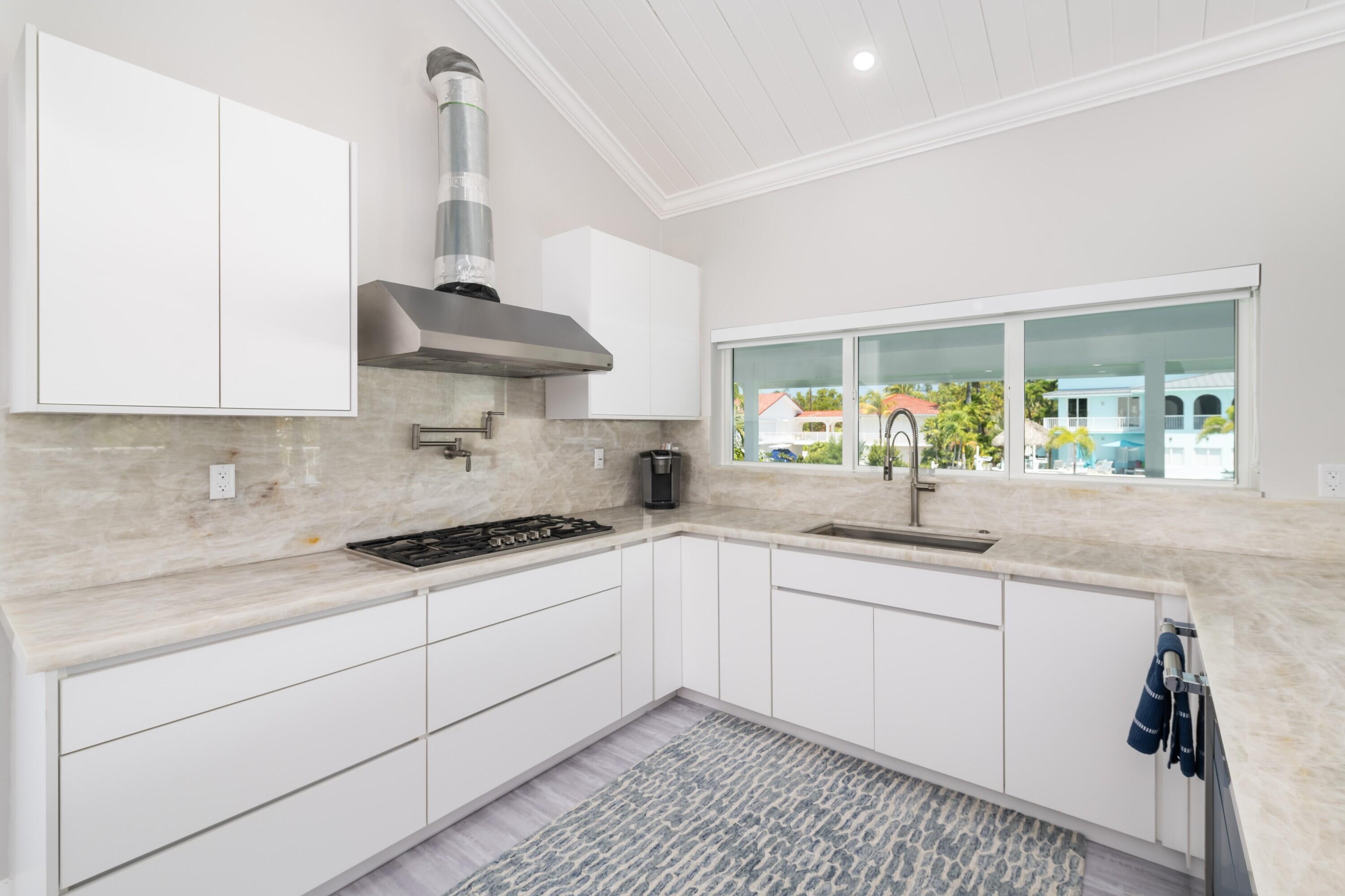 Duck, Florida, 33050, United States, 3 Bedrooms Bedrooms, ,3 BathroomsBathrooms,Residential,For Sale,1793374