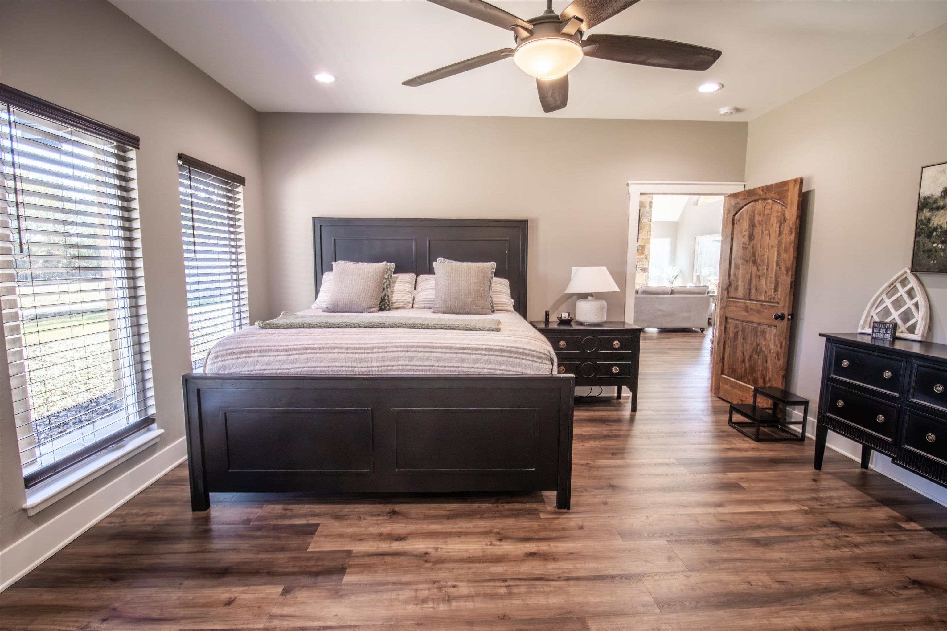 Jefferson, Texas, 75657, United States, 3 Bedrooms Bedrooms, ,3 BathroomsBathrooms,Residential,For Sale,2005348