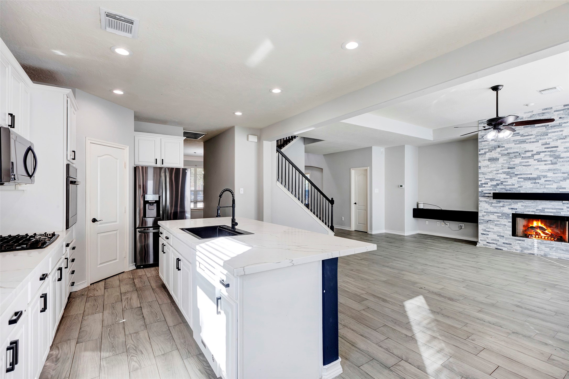 Tomball, Texas, 77377, United States, 4 Bedrooms Bedrooms, ,3 BathroomsBathrooms,Residential,For Sale,1989419