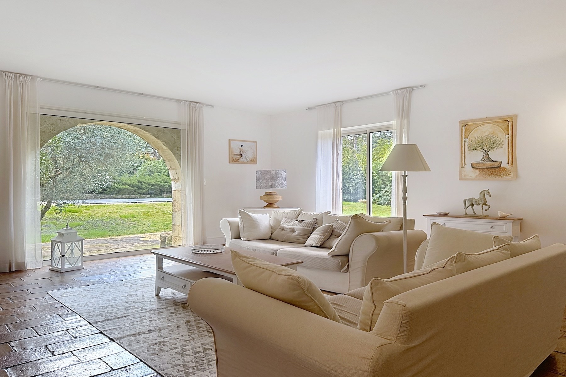 Elegant property with swimming pool and landscaped garden near Uzès - 物件實景