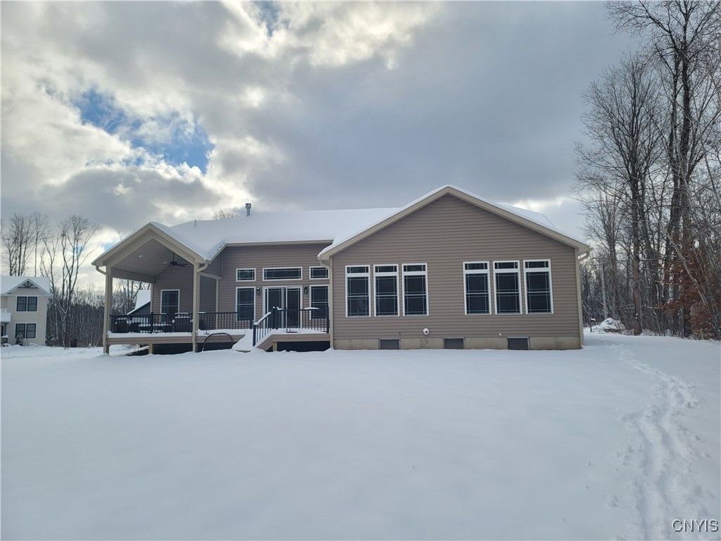 Baldwinsville, New York, 13027, United States, 3 Bedrooms Bedrooms, ,2 BathroomsBathrooms,Residential,For Sale,2001001