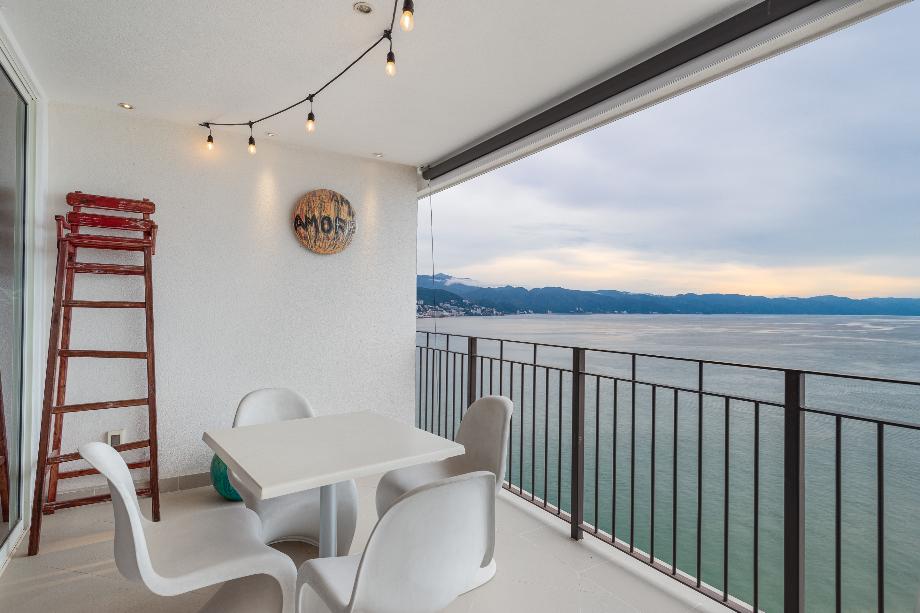 Fransisco M Asencio, Puerto Vallarta, Jalisco, 48333, Mexico, 4 Bedrooms Bedrooms, ,4 BathroomsBathrooms,Residential,For Sale,Fransisco M Asencio,1425091