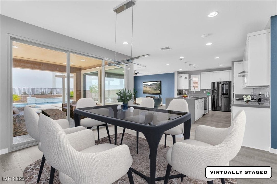 Las Vegas, Nevada, 89138, United States, 3 Bedrooms Bedrooms, ,3 BathroomsBathrooms,Residential,For Sale,1996741