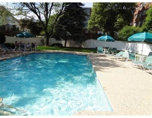 Newton, Massachusetts, 02467, United States, 1 Bedroom Bedrooms, ,1 BathroomBathrooms,Residential,For Sale,1911739