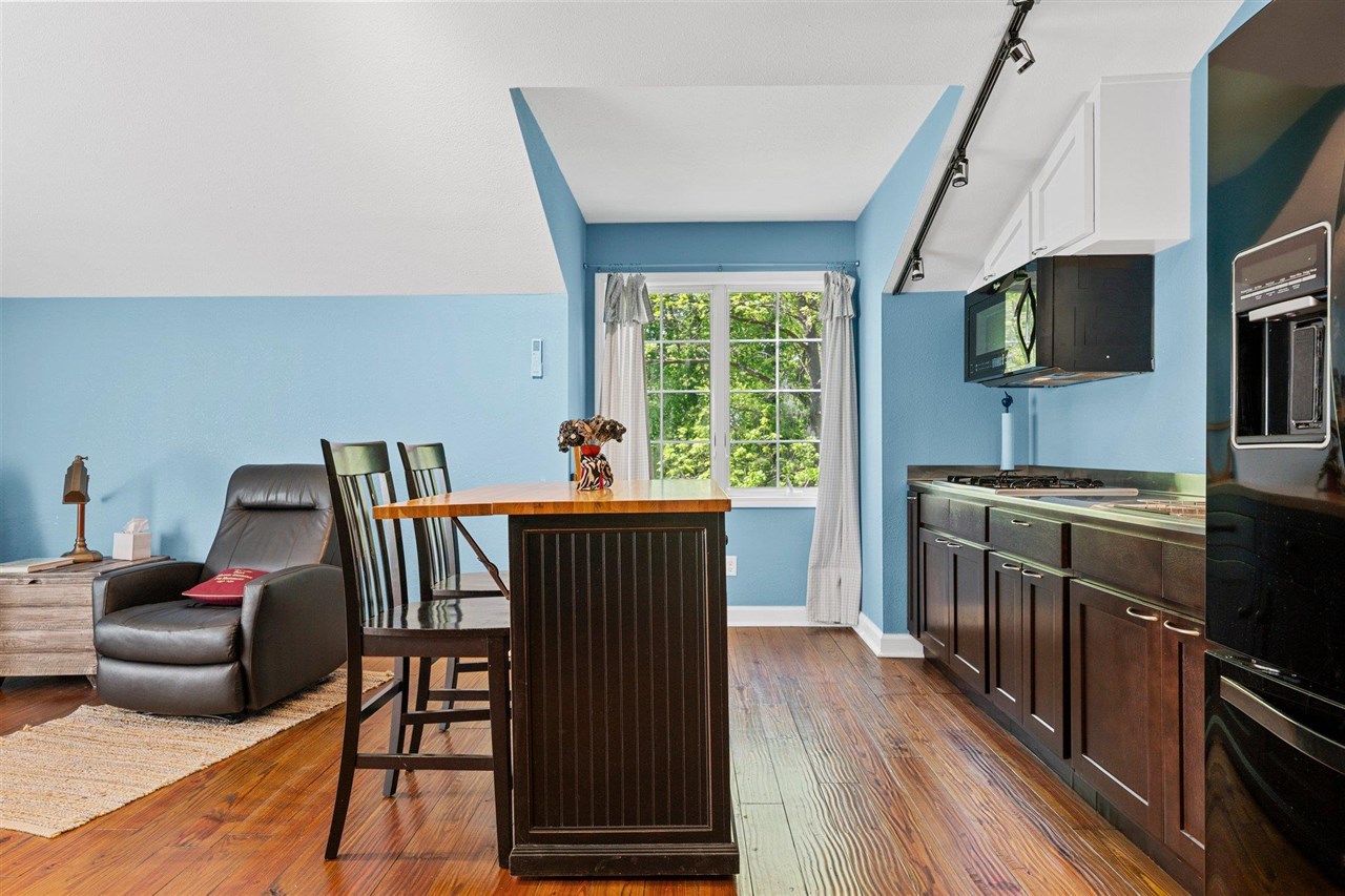 Bowling Green, Kentucky, 42103, United States, 4 Bedrooms Bedrooms, ,5 BathroomsBathrooms,Residential,For Sale,1785083