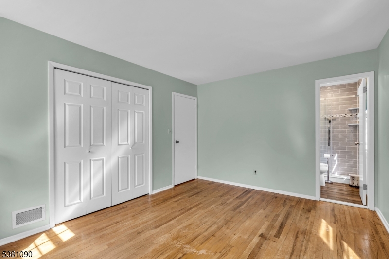 Bridgewater Twp., New Jersey, 08807, United States, 4 Bedrooms Bedrooms, ,3 BathroomsBathrooms,Residential,For Sale,1938544