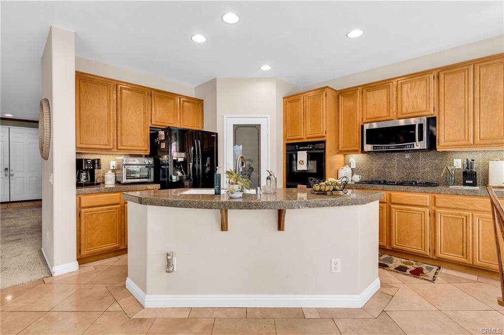 Eastvale, California, 92880, United States, 4 Bedrooms Bedrooms, ,3 BathroomsBathrooms,Residential,For Sale,1914327