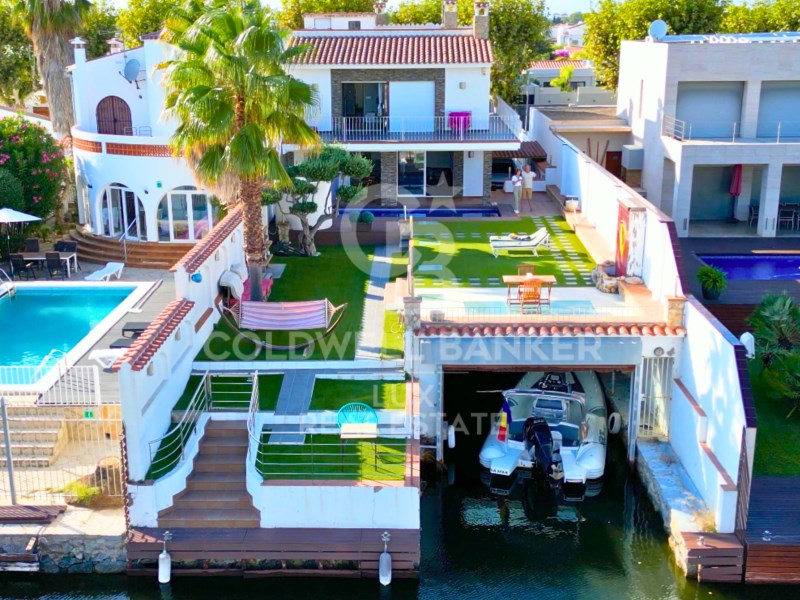 Girona, Empuriabrava, Tordera - Fluvi? - Llobregat, Empuriabrava, Catalonia, ES, 4 Bedrooms Bedrooms, ,4 BathroomsBathrooms,Residential,For Sale,Girona, Empuriabrava, Tordera - Fluvi? - Llobregat,1614036
