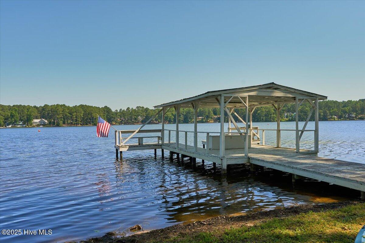 Whispering Pines, North Carolina, 28327, United States, 2 Bedrooms Bedrooms, ,2 BathroomsBathrooms,Residential,For Sale,1997179