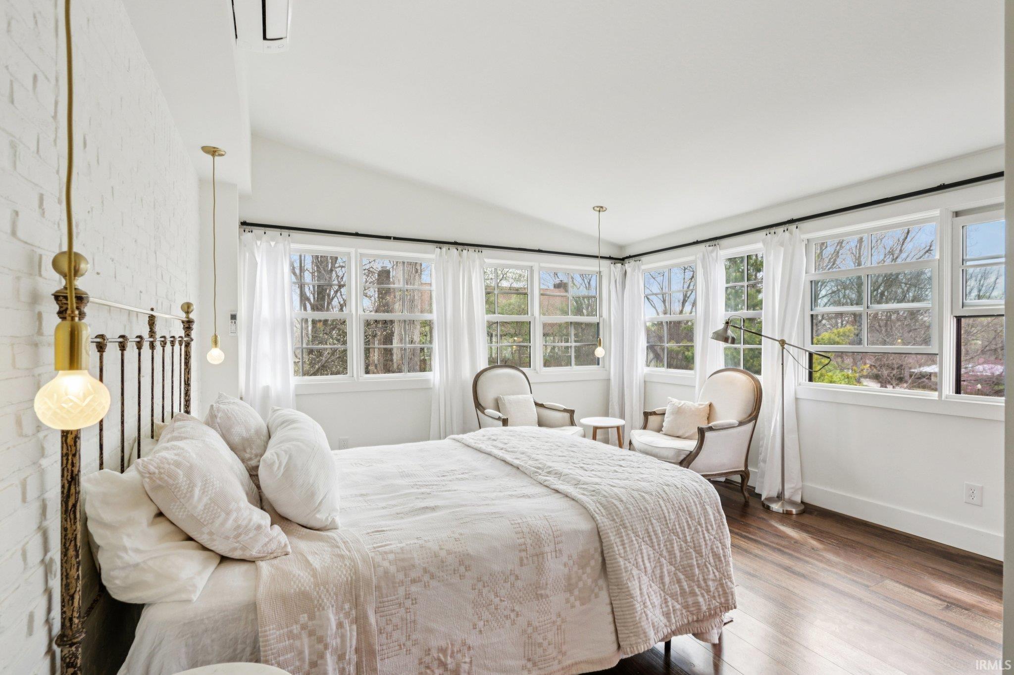 Bloomington, Indiana, 47401, United States, 4 Bedrooms Bedrooms, ,5 BathroomsBathrooms,Residential,For Sale,2032198