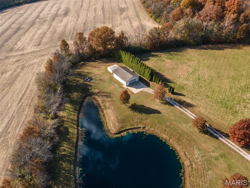 Brighton, Illinois, 62012, United States, 6 Bedrooms Bedrooms, ,4 BathroomsBathrooms,Residential,For Sale,1995743