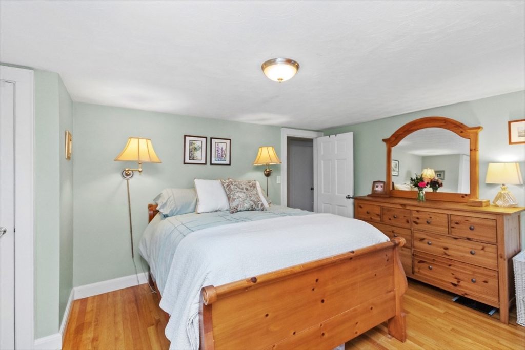 Westwood, Massachusetts, 02090, United States, 3 Bedrooms Bedrooms, ,2 BathroomsBathrooms,Residential,For Sale,1902303