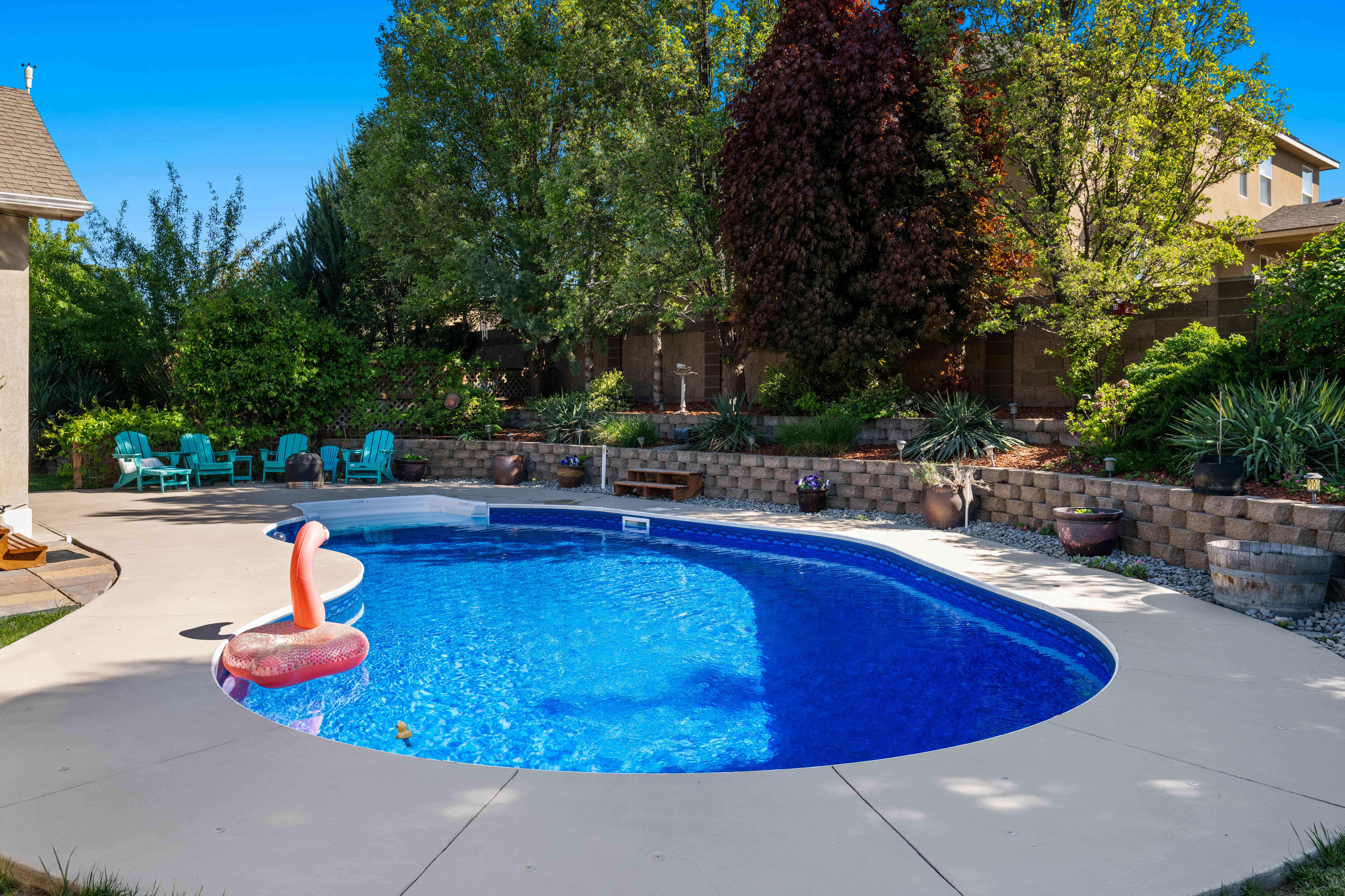  Pool / Hot Tub and Single Story Living - 物件實景