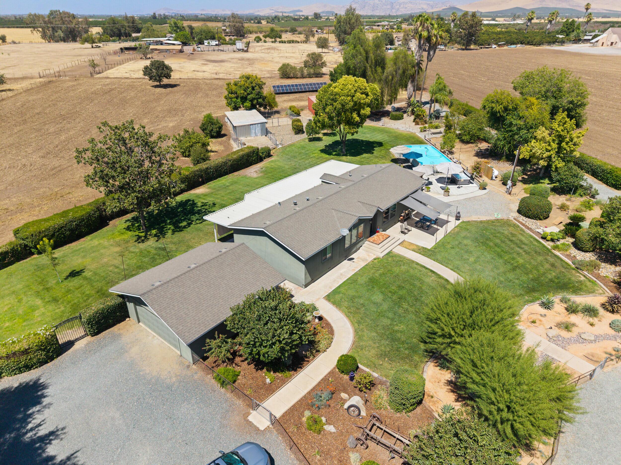 Terra Bella, California, 93270, United States, 3 Bedrooms Bedrooms, ,2 BathroomsBathrooms,Residential,For Sale,1981595