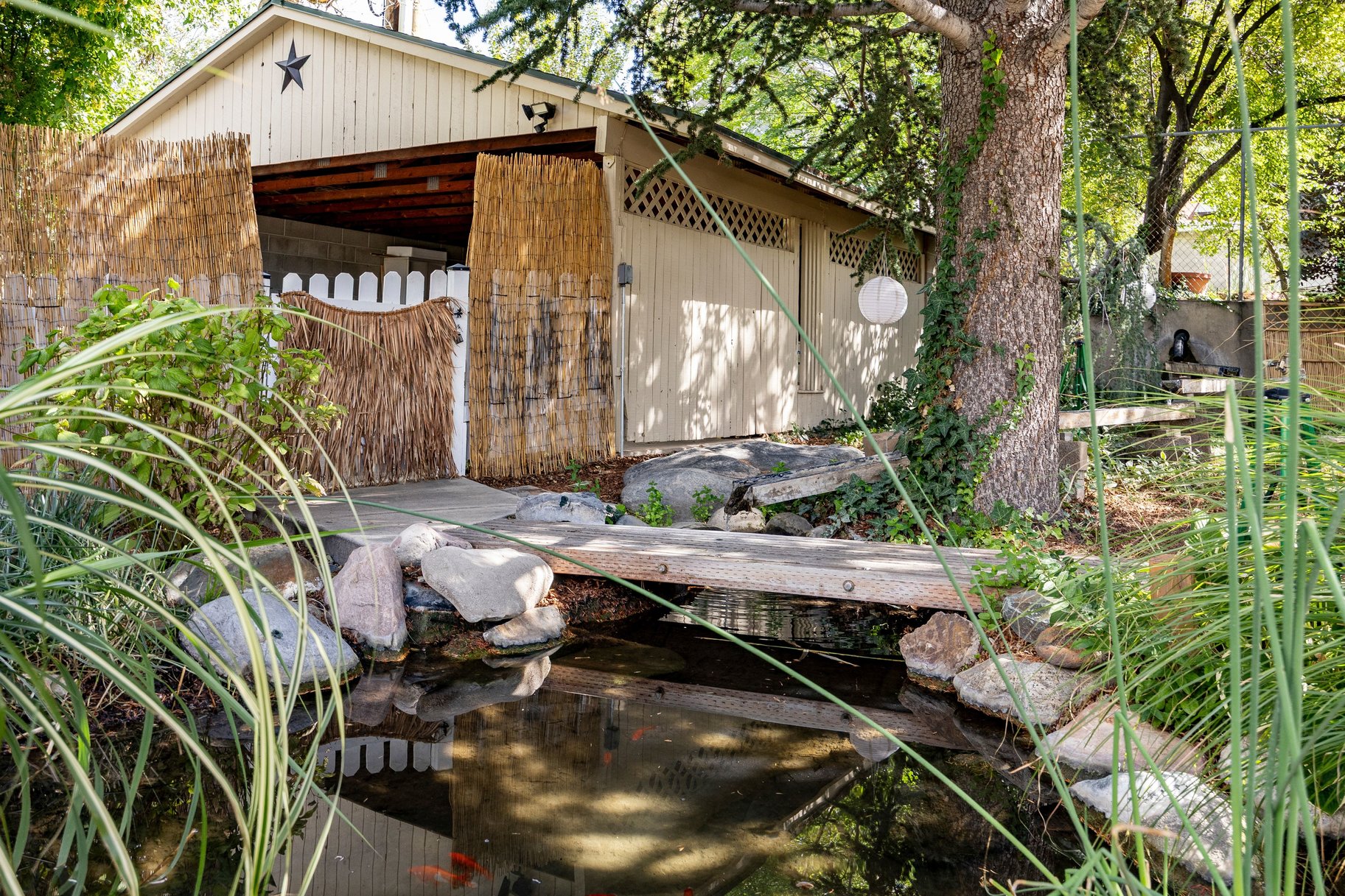  Beautifully Updated Home with 2,074 Sq. Ft. of Living Space, Historic Character - 物件實景