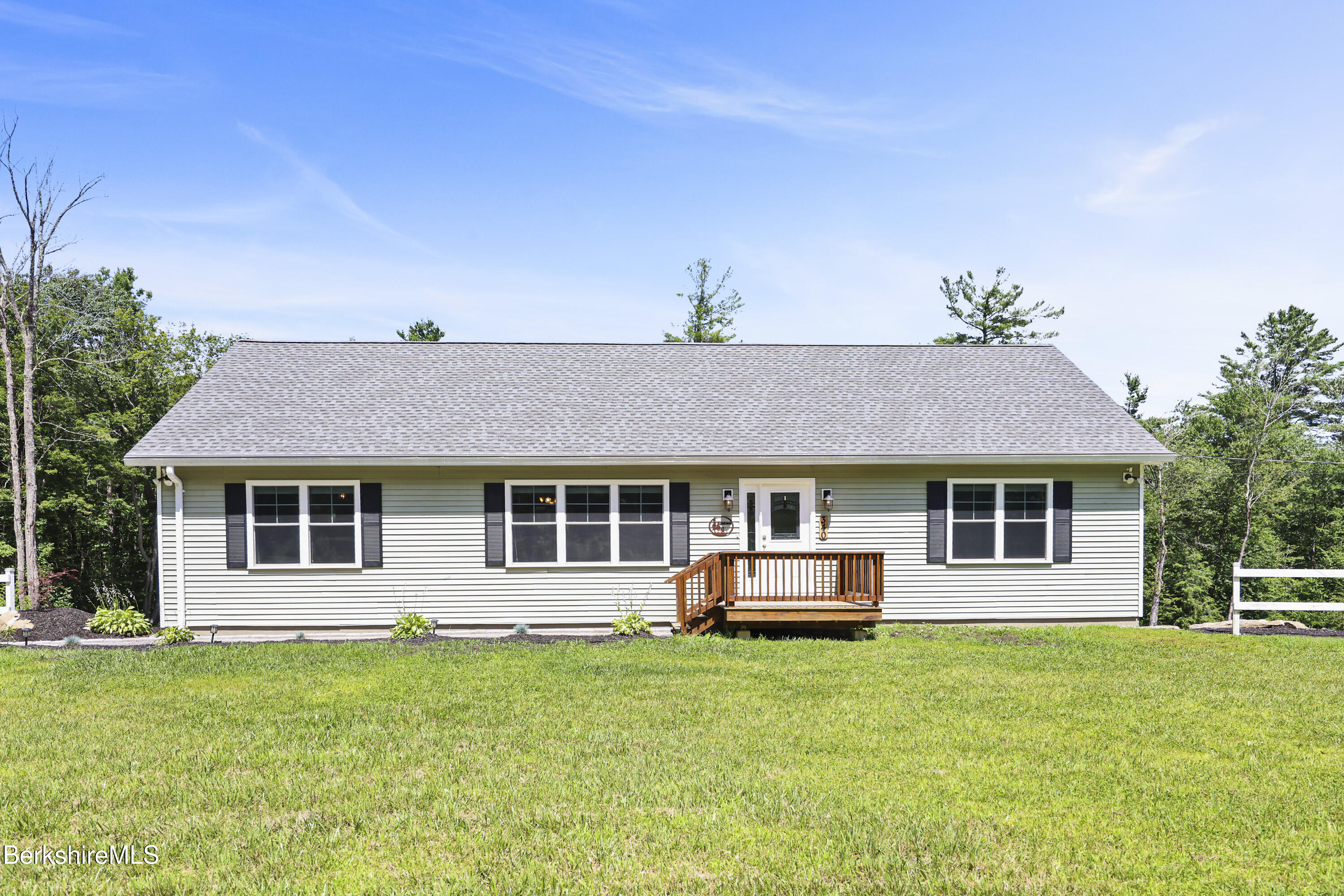 Otis, Massachusetts, 01253, United States, 3 Bedrooms Bedrooms, ,2 BathroomsBathrooms,Residential,For Sale,1980266