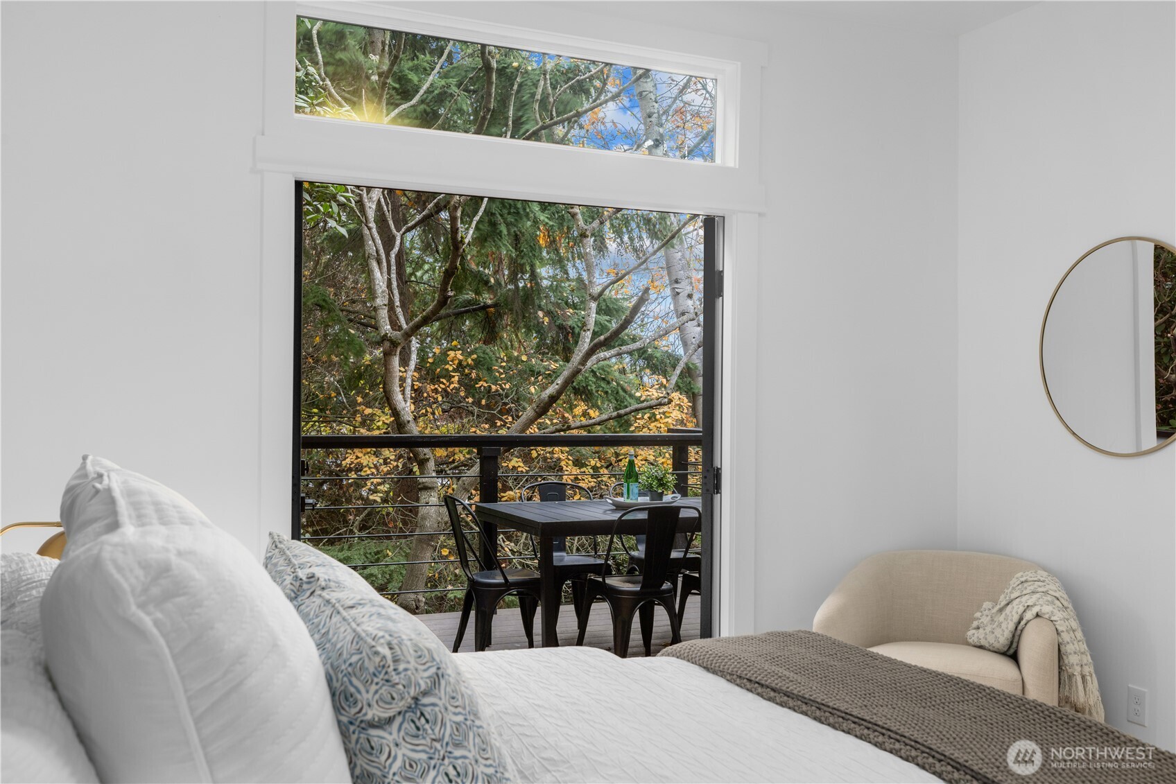 Seattle, Washington, 98109, United States, 3 Bedrooms Bedrooms, ,1 BathroomBathrooms,Residential,For Sale,1999766