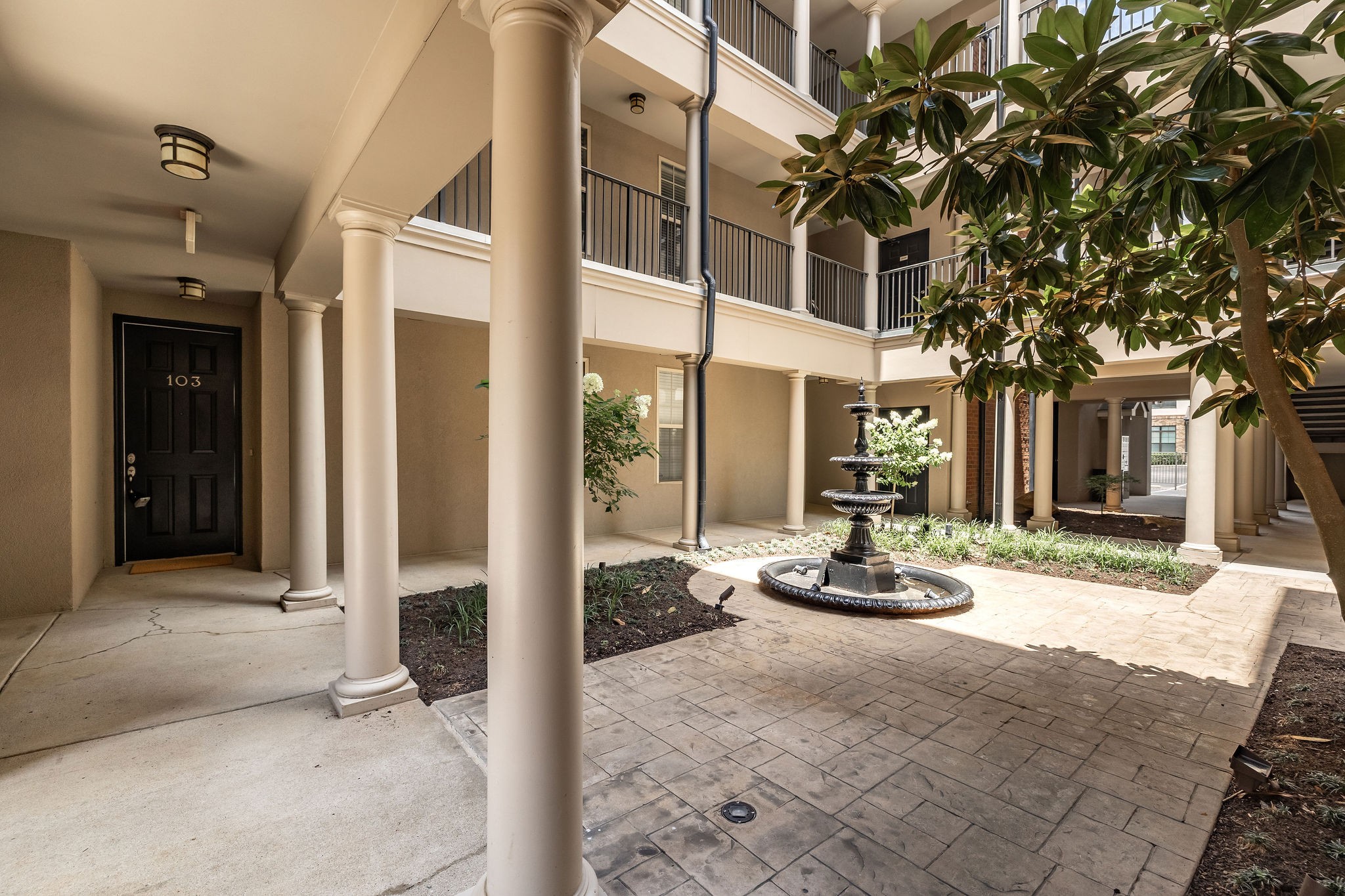  311 Seven Springs Way, Brentwood, TN, 37027 - 物件實景