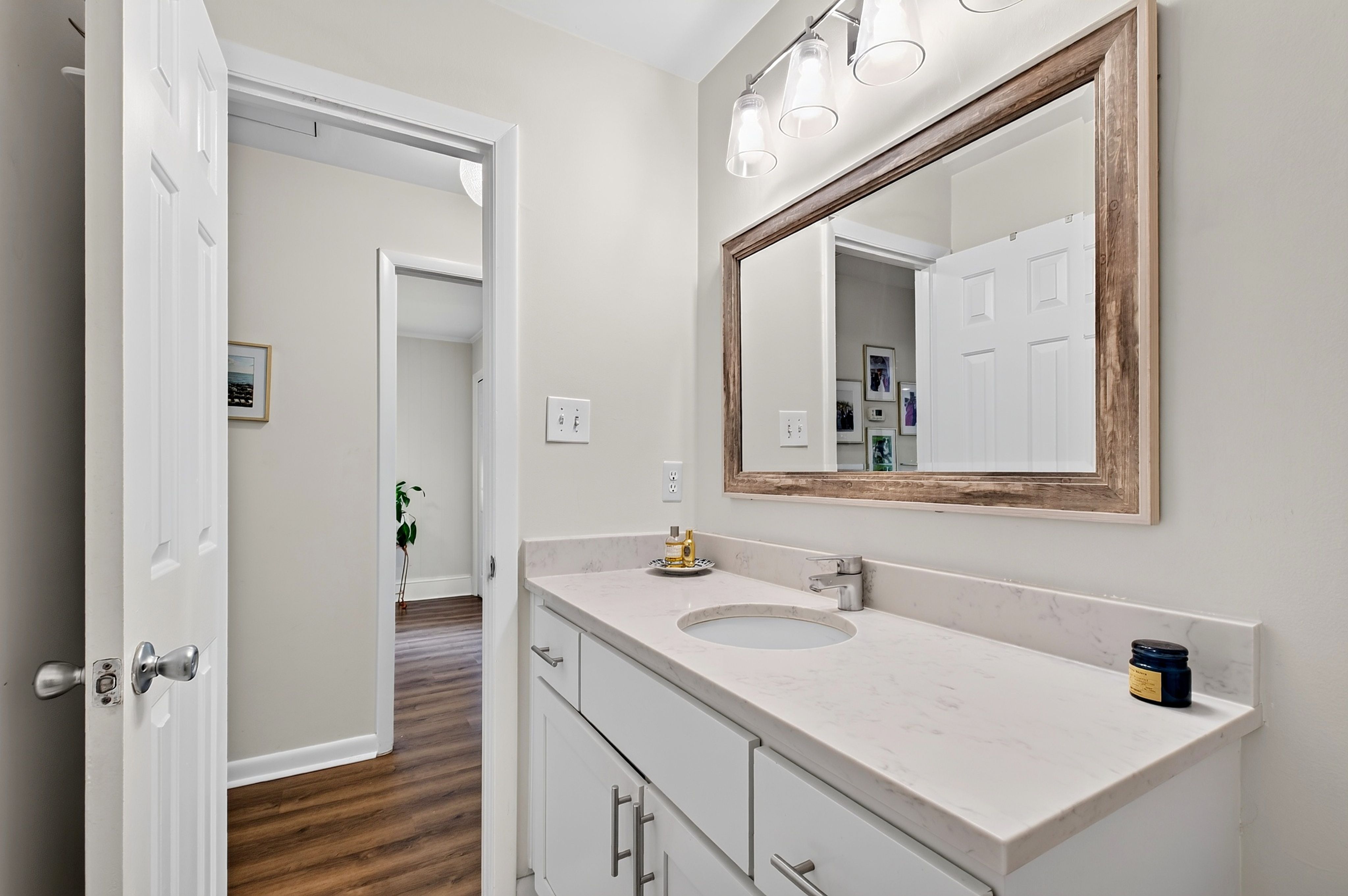  709 Dawnwood Court, Raleigh, NC 27609 - 物件實景