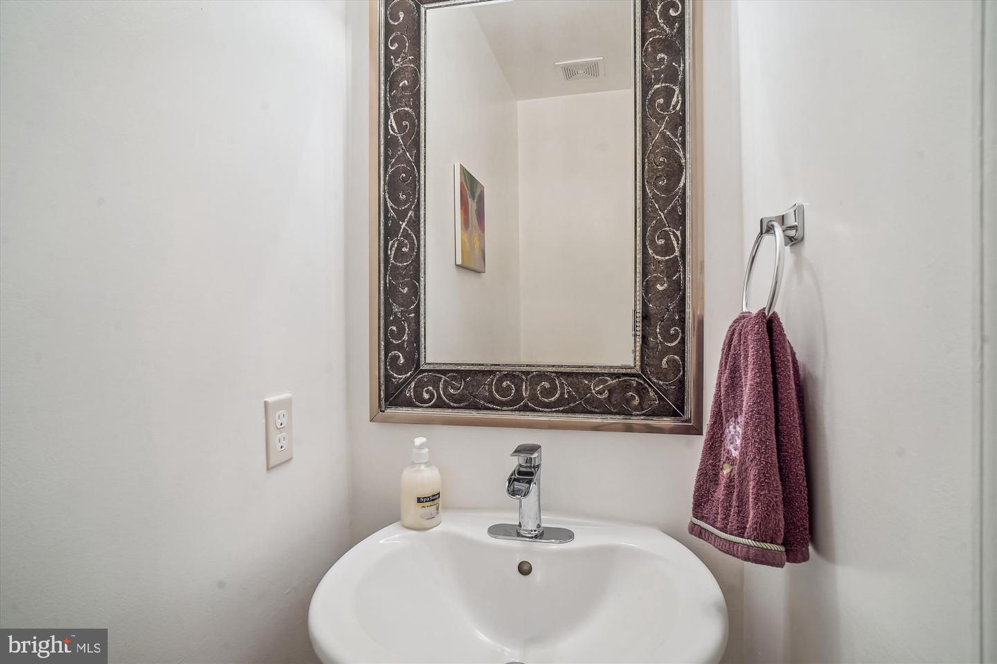 Gaithersburg, Maryland, 20886, United States, 3 Bedrooms Bedrooms, ,4 BathroomsBathrooms,Residential,For Sale,1955929