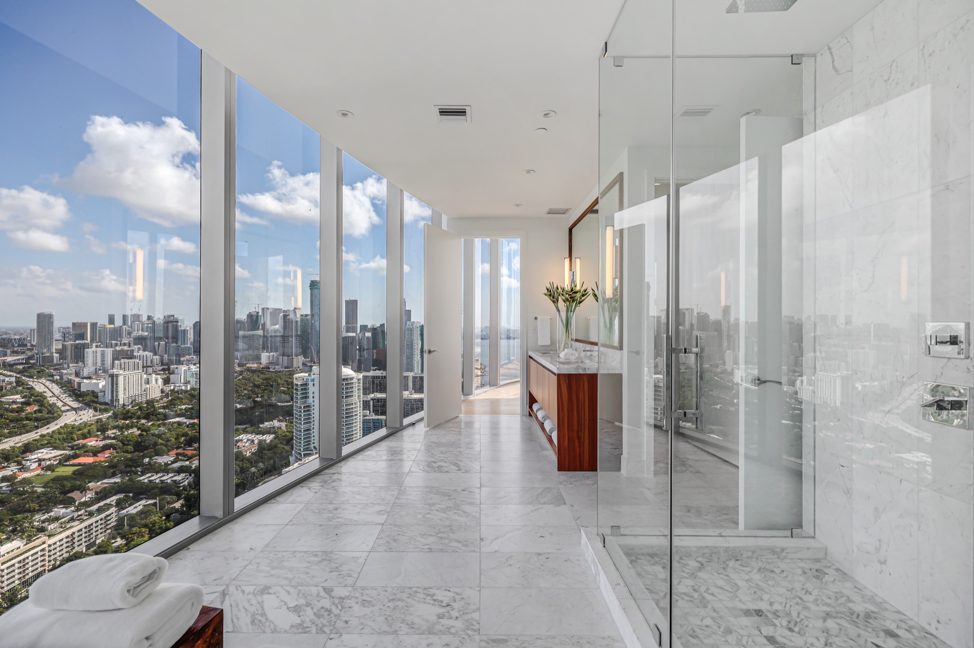  175 SE 25 Road, Miami, FL, 33129 - 物件實景