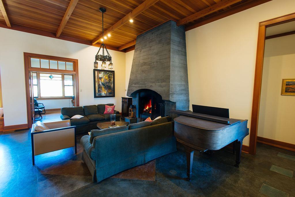 Saint Helena, California, 94574, United States, 4 Bedrooms Bedrooms, ,3 BathroomsBathrooms,Residential,For Sale,1967818