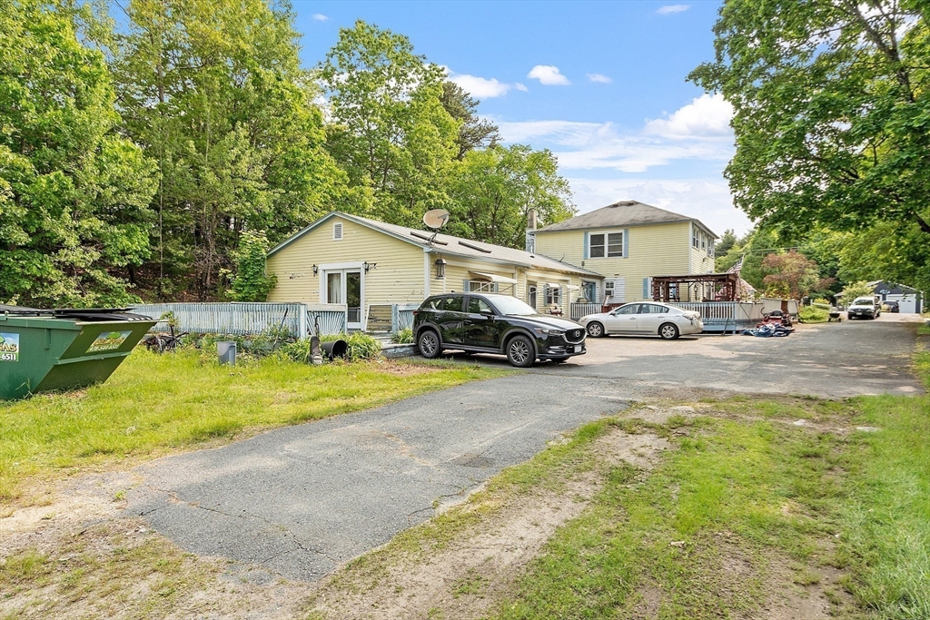 Orange, Massachusetts, 01364, United States, 7 Bedrooms Bedrooms, ,5 BathroomsBathrooms,Residential,For Sale,1940980