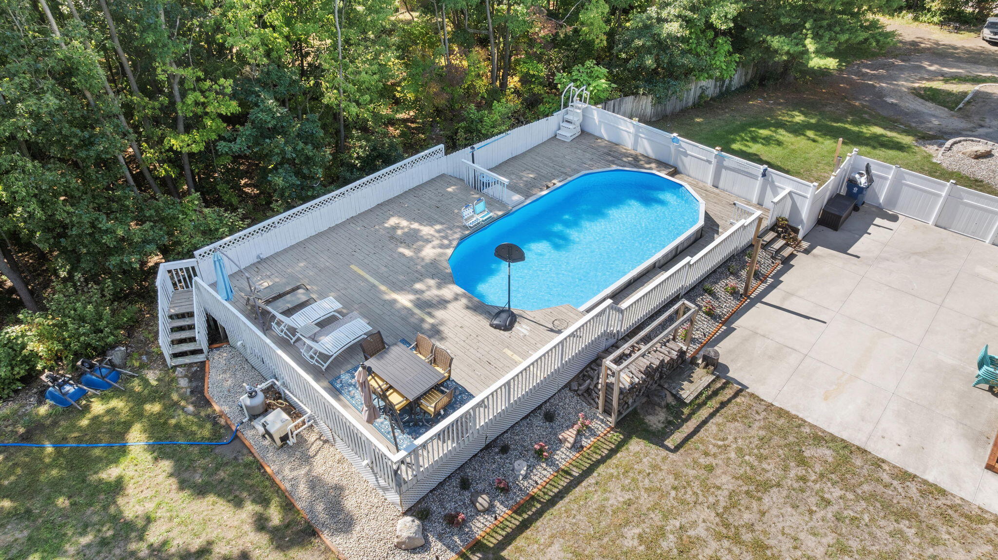 Holland, Michigan, 49423, United States, 5 Bedrooms Bedrooms, ,4 BathroomsBathrooms,Residential,For Sale,1982787