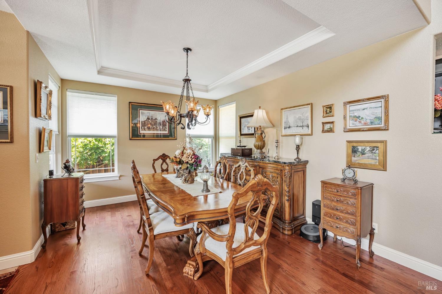 Windsor, California, 95492, United States, 4 Bedrooms Bedrooms, ,3 BathroomsBathrooms,Residential,For Sale,1942118
