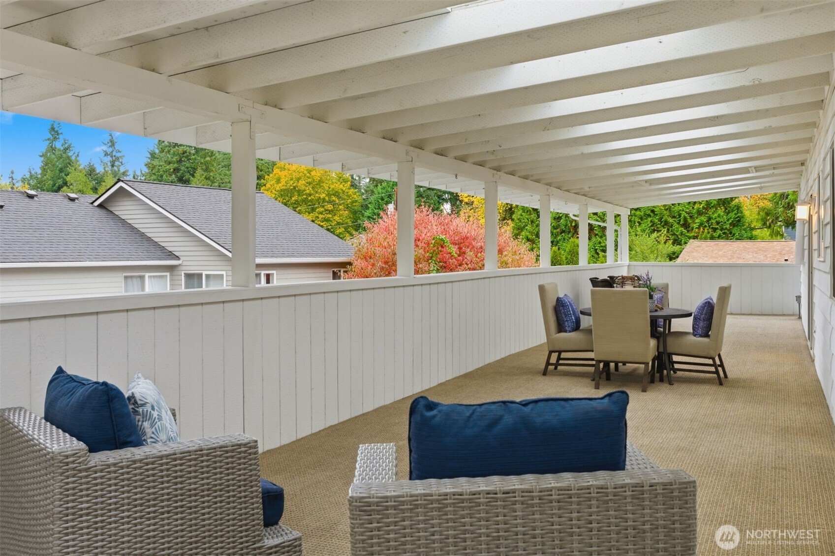 Kirkland, Washington, 98033, United States, 4 Bedrooms Bedrooms, ,3 BathroomsBathrooms,Residential,For Sale,1988062