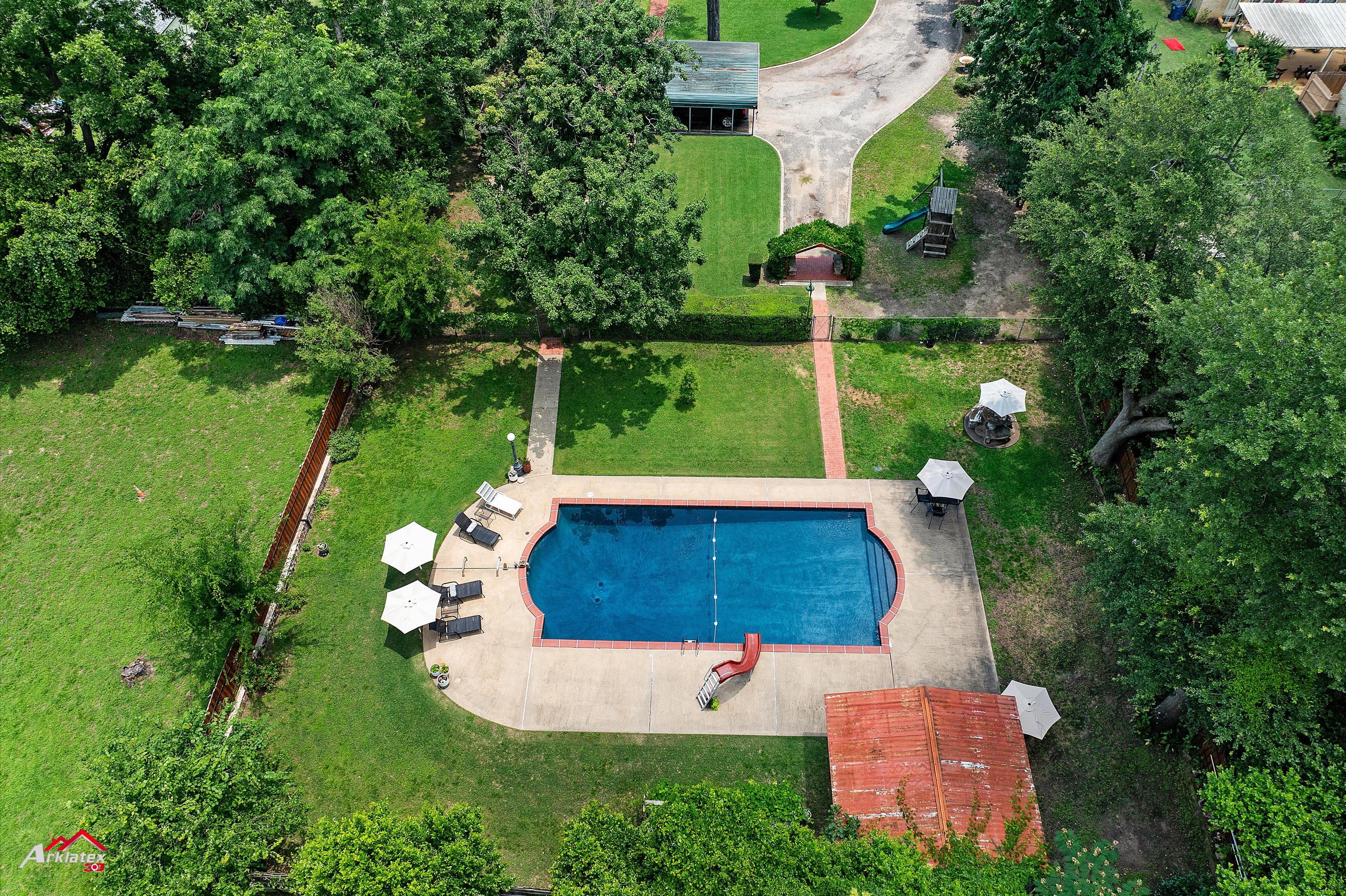 Henderson, Texas, 75654, United States, 3 Bedrooms Bedrooms, ,5 BathroomsBathrooms,Residential,For Sale,1930461