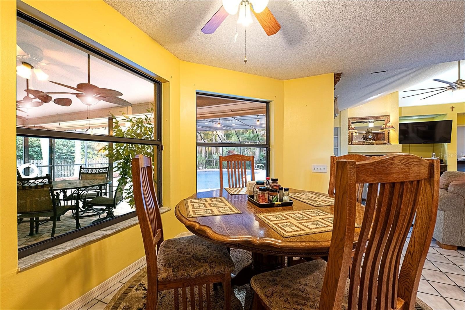 TARPON SPRINGS, Florida, 34688, United States, 4 Bedrooms Bedrooms, ,3 BathroomsBathrooms,Residential,For Sale,2005972