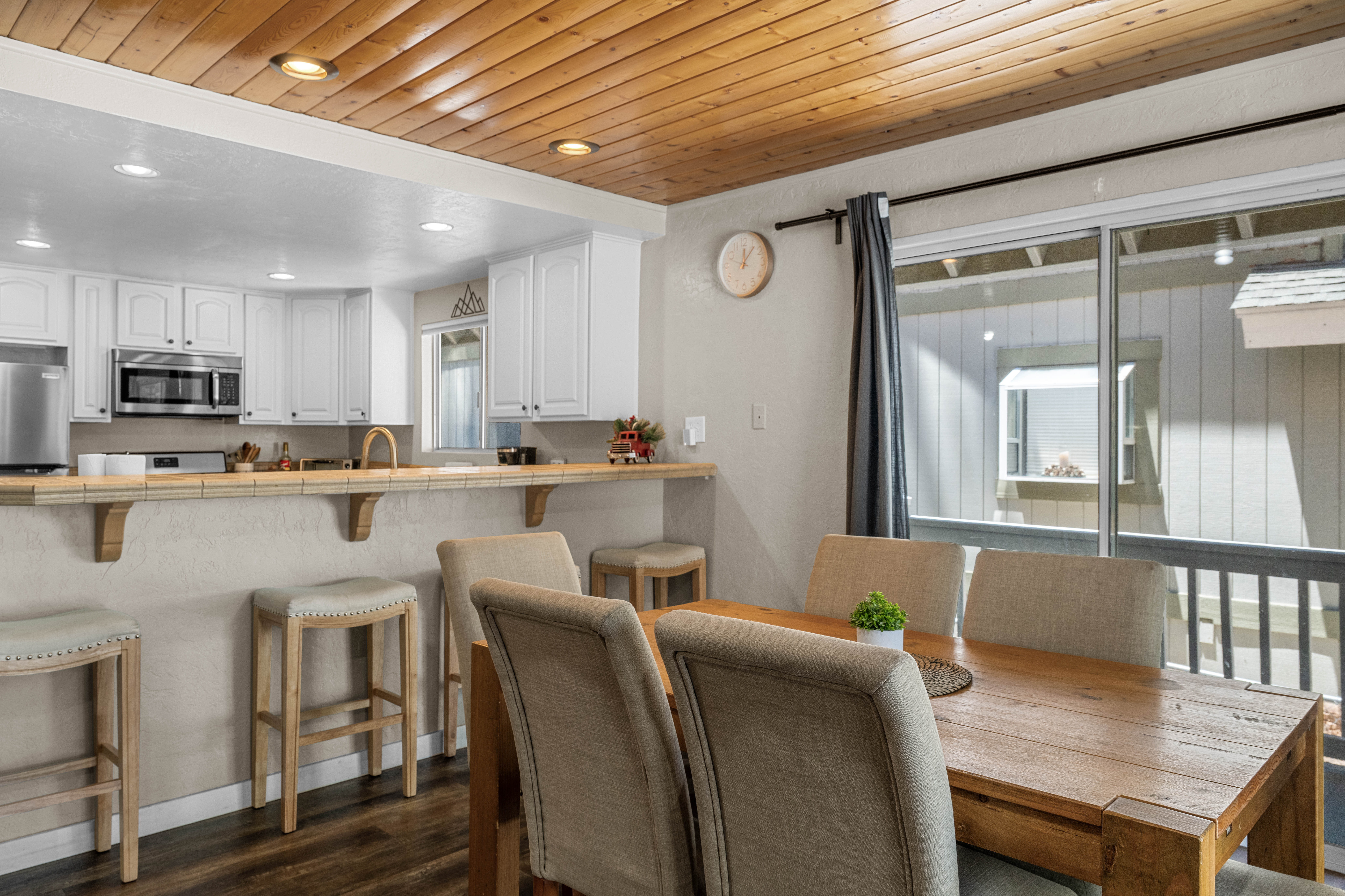  41656 Mcwhinney Lane, Big Bear Lake, CA 92315 - 物件實景