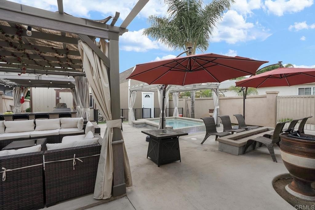 Chula Vista, California, 91911, United States, 10 Bedrooms Bedrooms, ,Residential,For Sale,1991347