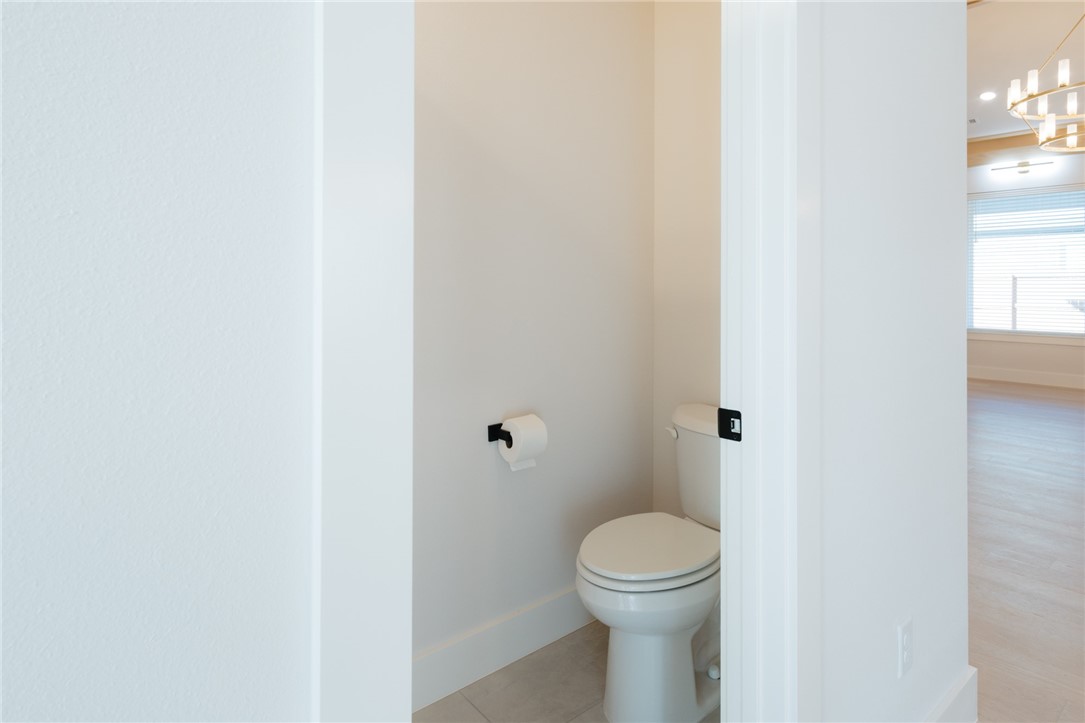 Centerton, Arkansas, 72719, United States, 4 Bedrooms Bedrooms, ,4 BathroomsBathrooms,Residential,For Sale,1991183