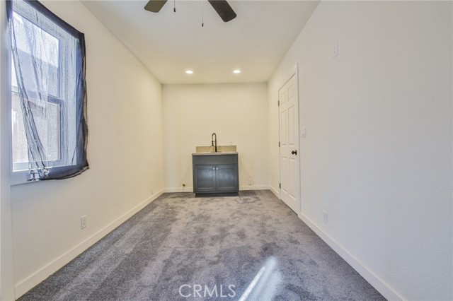 Los Angeles, California, 90059, United States, 2 Bedrooms Bedrooms, ,1 BathroomBathrooms,Residential,For Sale,2008136